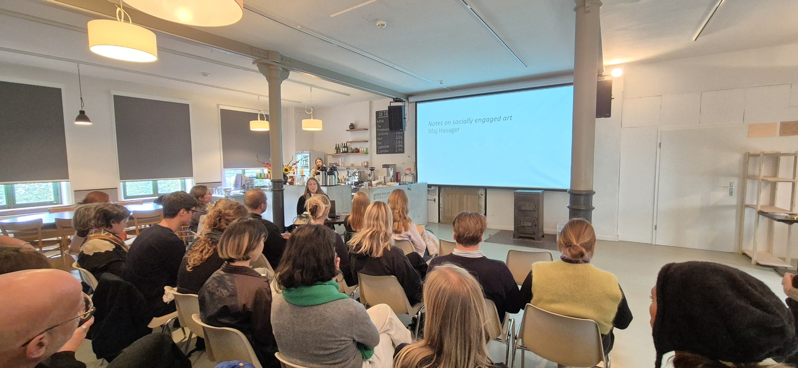 Lecture by Maj Hasager, “Notes on socially engaged art”. In: Art as Ecological Practice, Fall Assembly, 26 September 2025 Foto: Ronald Kolb