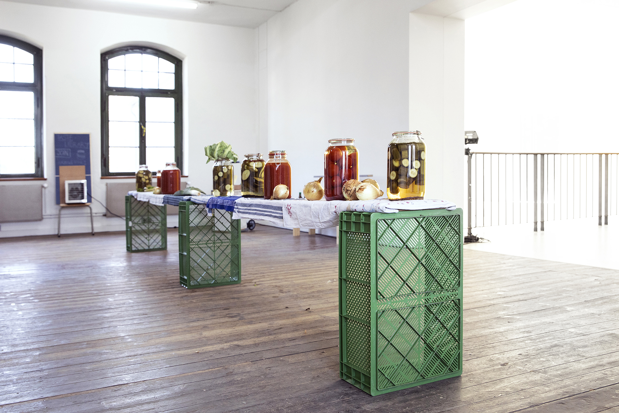 Seraina Grupp, Taste Library. In: Art as Ecological Practice, Fall Assembly, 28. September 2025. Foto: Marie-Theres Böhmker
