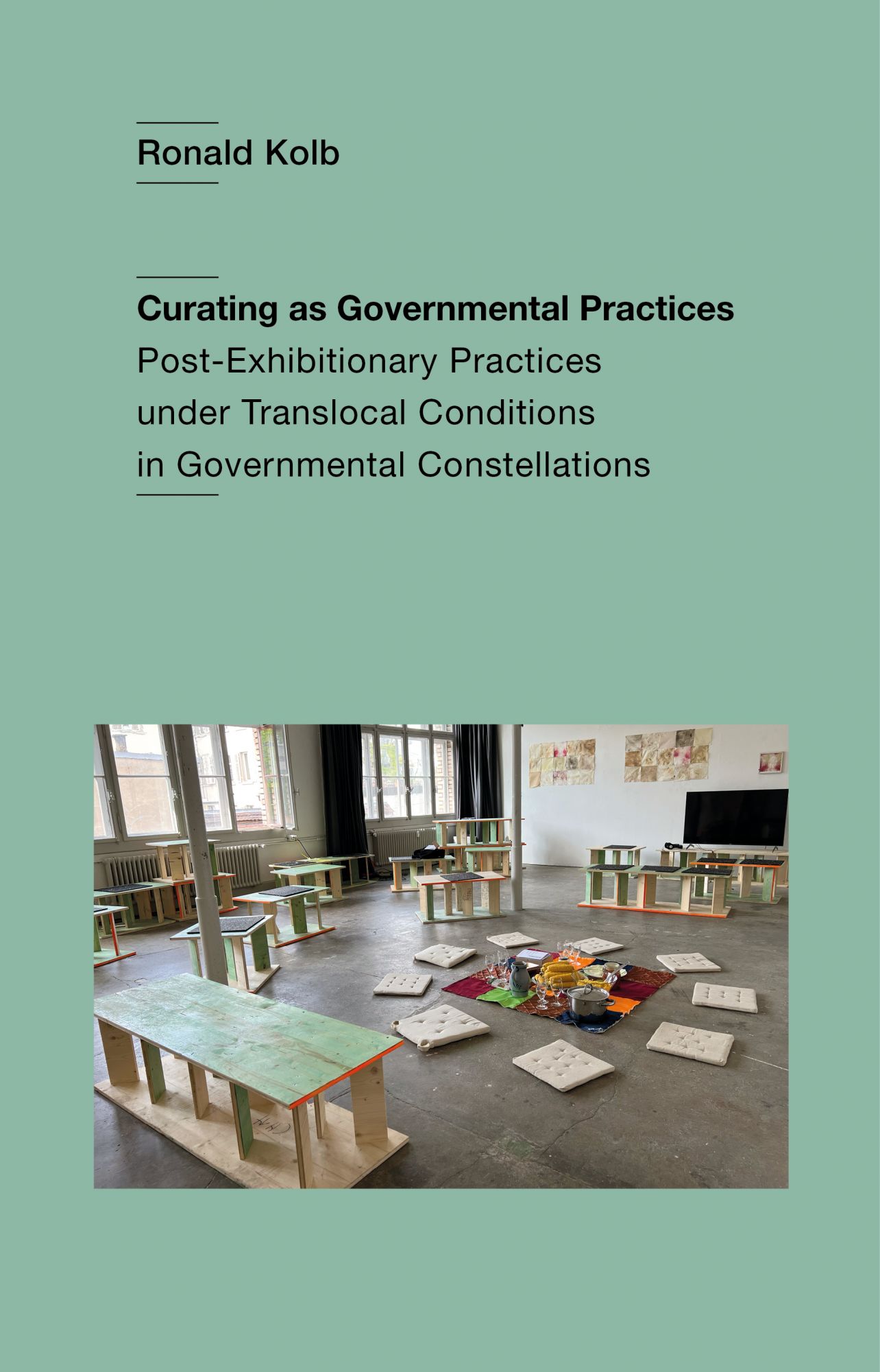 Photo credit cover image: Setup for the workshop “Mother Maiz” by fffff (hosted by Leah Nehmert, Mariana Murcia and Laurie Mlodzik), 12 May 2022, OnCurating Project Space. Photo: fffff.